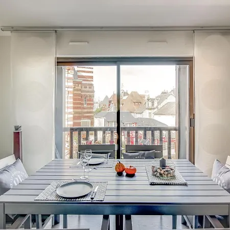 Studio Clair Apartment